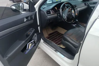Volkswagen Lavida 2017, 111400 км, за 6173 USD - фото 27