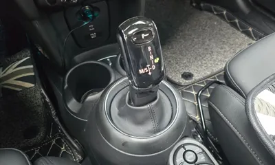 MINI Cooper 2021, 6476 км, за 17120.58 USD - фото 9