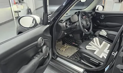 MINI Cooper 2021, 6476 км, за 17120.58 USD - фото 10