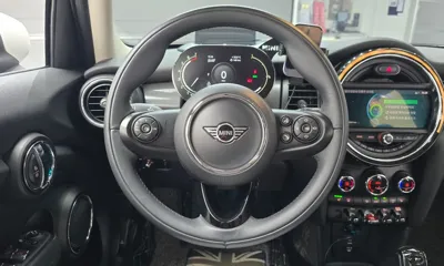 MINI Cooper 2021, 6476 км, за 17120.58 USD - фото 15