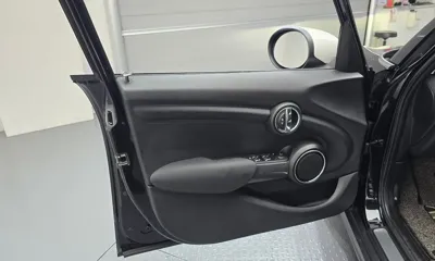 MINI Cooper 2021, 6476 км, за 17120.58 USD - фото 24