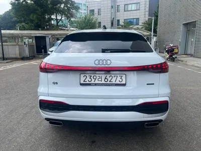 Audi Q5 2025, 1863 км, за 37053.88 USD