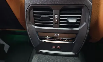 BMW 3-Series 2024, 31475 км, за 29444.15 USD - фото 31
