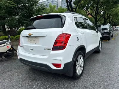 Chevrolet Trax 2017, 75000 км, за 3353.8 USD