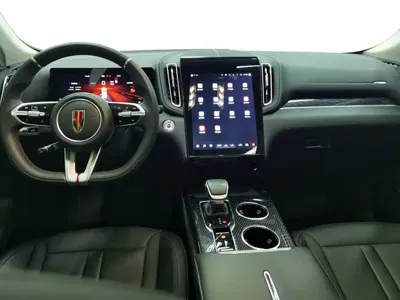 Hongqi Hongqi HS3 PHEV 2024, 11200 км, за 13216.63 USD - фото 12