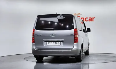 Hyundai Starex 2016, 122212 км, за 7928.64 USD