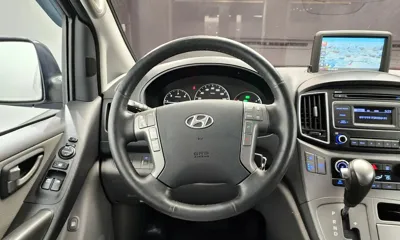 Hyundai Starex 2016, 122212 км, за 7928.64 USD - фото 12