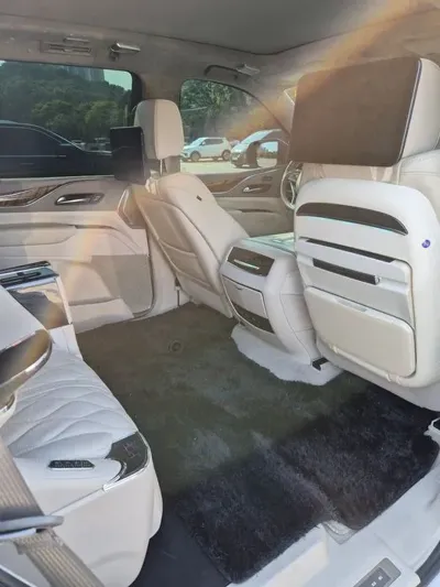 Cadillac Escalade 2022, 83000 км, за 57109.1 USD