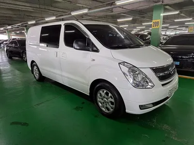 Hyundai Starex 2016, 211944 км, за 3966.88 USD