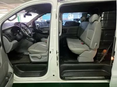 Hyundai Starex 2016, 211944 км, за 3966.88 USD - фото 7