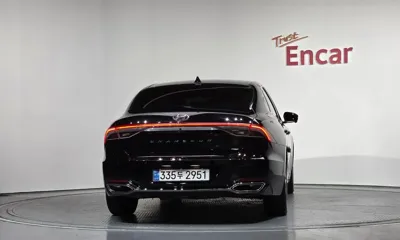 Hyundai Grandeur 2022, 60614 км, за 14873.09 USD