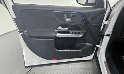 Mercedes-Benz GLB-Class 2022, 39310 км, за 23841.41 USD - фото 24