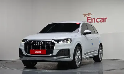 Audi Q7 · 2022 год