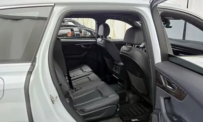 Audi Q7 2022, 57054 км, за 43192.86 USD - фото 12