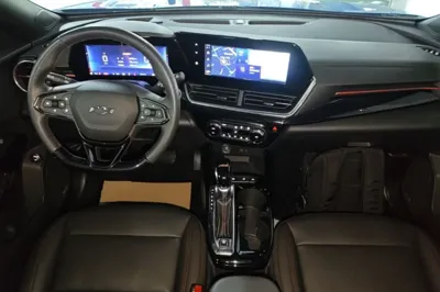 Chevrolet Seeker 2022, 26100 км, за 11808 USD - фото 8