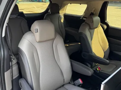 Kia Canival 2026, 919 км, за 26710.11 USD - фото 11