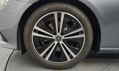 Mercedes-Benz E-Class 2021, 82346 км, за 18178.23 USD