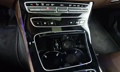 Mercedes-Benz E-Class 2021, 82346 км, за 18178.23 USD - фото 31