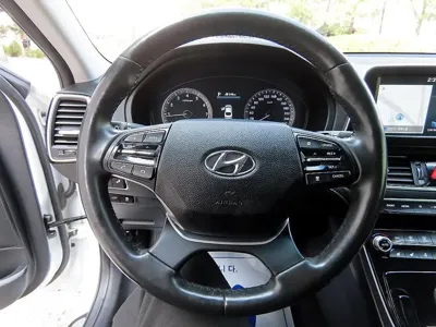 Hyundai Grandeur 2019, 114722 км, за 8526.98 USD - фото 8