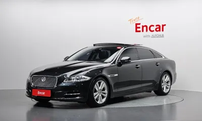 Jaguar XJ · 2011 год