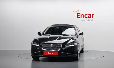 Jaguar XJ 2011, 94736 км, за 5537.46 USD