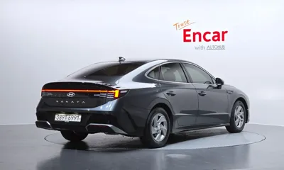Hyundai Sonata 2024, 31579 км, за 14740.89 USD