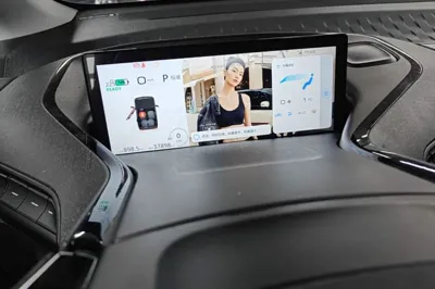Baojun KiWi EV 2022, 37900 км, за 6304 USD - фото 14
