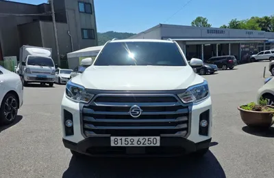 KG_Mobility_Ssangyong Rexton · 2022 год