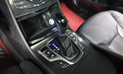 Hyundai Grandeur 2014, 79809 км, за 5231.78 USD - фото 9