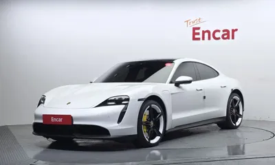 Porsche Taycan · 2021 год