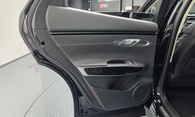 Genesis GV70 2023, 21811 км, за 24812.92 USD - фото 25