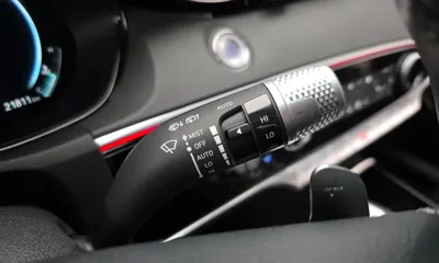 Genesis GV70 2023, 21811 км, за 24812.92 USD - фото 27
