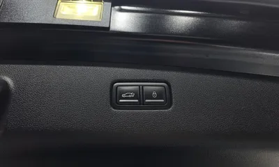 Genesis GV70 2023, 21811 км, за 24812.92 USD - фото 32