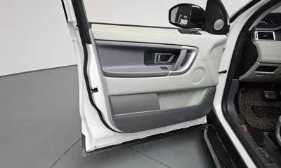 Land Rover Discovery Sport 2018, 61555 км, за 17516.44 USD - фото 25