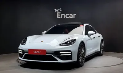 Porsche Panamera · 2023 год