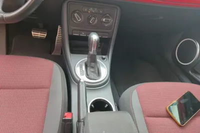 Volkswagen Beetle 2015, 55100 км, за 10499 USD - фото 16
