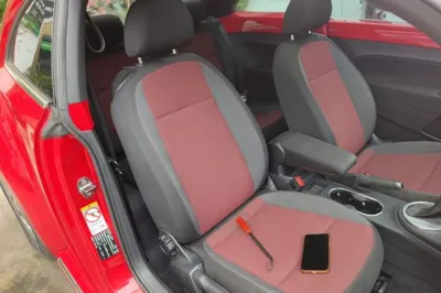 Volkswagen Beetle 2015, 55100 км, за 10499 USD - фото 19