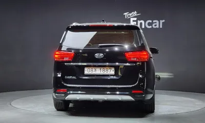 Kia Canival 2019, 127041 км, за 9787.17 USD