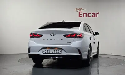 Hyundai Sonata 2018, 185209 км, за 7752.45 USD