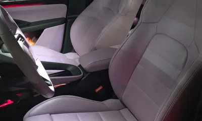 Porsche Macan 2025, 8500 км, за 71778.54 USD - фото 16