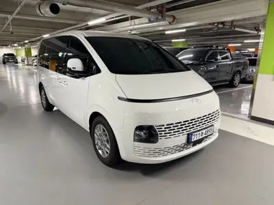 Hyundai Staria 2025, 9632 км, за 24222.13 USD