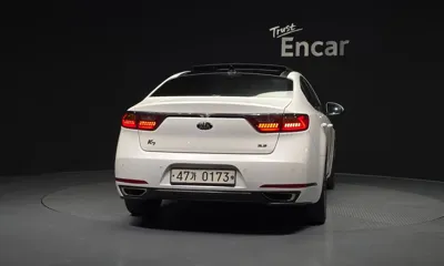 Kia K7 2016, 186145 км, за 5483.98 USD