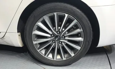 Kia K7 2016, 186145 км, за 5483.98 USD