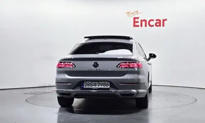 Volkswagen Arteon 2023, 58408 км, за 19971.39 USD