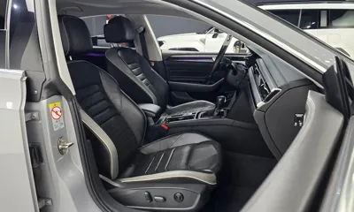 Volkswagen Arteon 2023, 58408 км, за 19971.39 USD - фото 10
