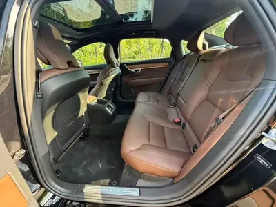 Volvo S90 2024, 22000 км, за 26456.23 USD - фото 7