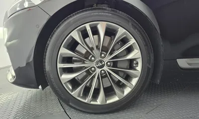 Kia K9 2023, 71269 км, за 25075.49 USD