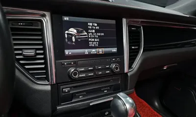 Porsche Macan 2017, 118519 км, за 24503.29 USD - фото 14