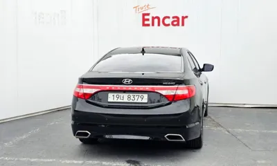Hyundai Grandeur 2015, 141286 км, за 4102.36 USD