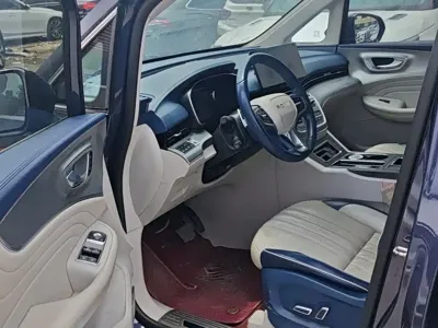 Roewe iMAX8 2021, 73000 км, за 10790.7 USD